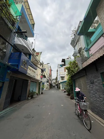 BÁN NHÀ 1.5 TẦNG – HẺM 1054 CMT8 – GẦN HOÀNG SA, TRƯỜNG SA, HOÀNG VĂN THỤ – TÂN BÌNH – 6.35 TỶ