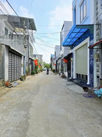 🚗 BÁN NHÀ 3 TẦNG - 61M2(4.5*14), HOÀN CÔNG, 4PN, 4WC, KHÔNG QH - NHÀ PHỐ HẺM XE HƠI - GẦN VINHOME - P LONG BÌNH, THỦ ĐỨC.(T)