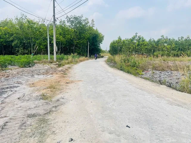 Bán đất 240m² có sẵn 40m² thổ cư ngang 5m giá 475 triệu tại Phường Minh Hưng