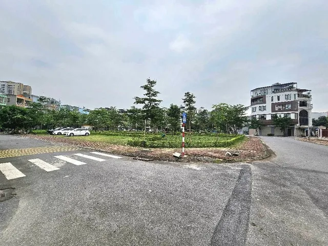 BÁN ĐẤT TĐC VIỆT HƯNG 40M2- MẶT CÔNG VIÊN - HƠN 10 TỶ
