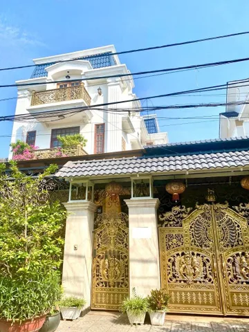 SIÊU BIỆT THỰ CỔNG VÀNG 250M2 NGAY CHỢ LINH TRUNG.VỪA Ở VỪA CÓ DÒNG TIỀN HƠN 300TR/NĂM