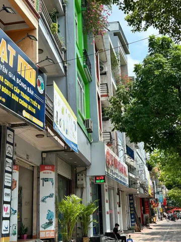 Bán nhà mặt Phố Ngô Gia Tự, Việt Hưng, Lô góc, Vỉa hè rộng, Kinh Doanh bất chấp, Hơn 12 Tỷ