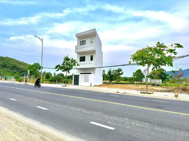 Bán đất mặt tiền phong châu giá 42tr