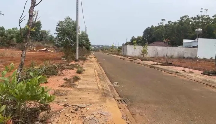 🌎 Đất hẻm Trường Chinh