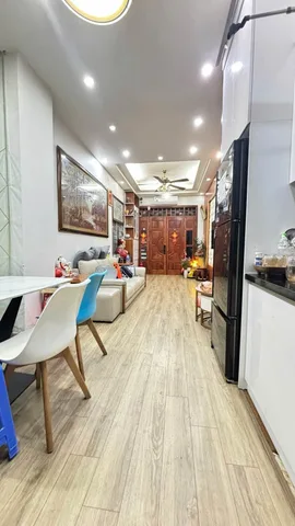 Bán nhà Đại Từ – Giá 9.6 tỷ – DT 40m² x 5 tầng – lô góc, thoáng sáng, ở ngay