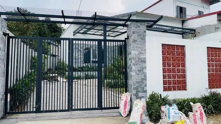 409m - Sẵn nhà cùng khuân viên nghỉ dưỡng - Lương Sơn, Hòa Bình