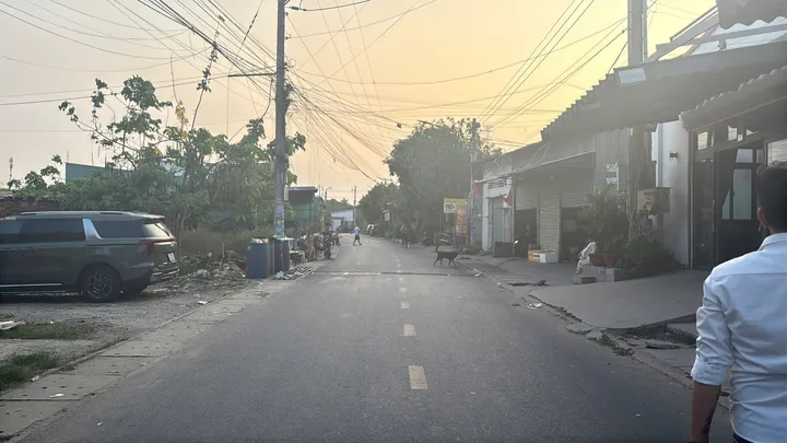 Cần ban dãy tro 60phong thu nhap 150tr/thang