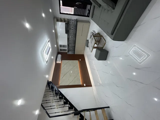Nhỉnh 4 Tỷ sở hữu ngay căn hộ tầng 2 Phùng Hưng, full nội thất, 2 ngủ ban công rộng.