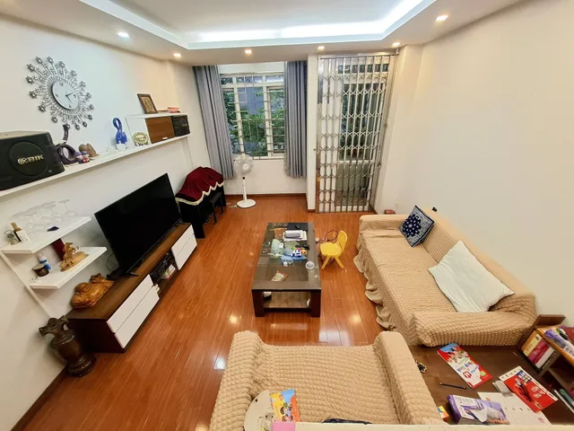 NHÀ LIỀN KỀ KĐT XA LA. 48M2 - 5 TẦNG. GARA Ô TÔ. KINH DOANH.