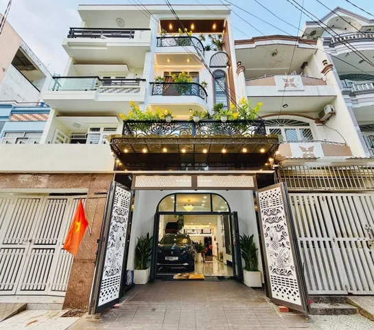 CHÍNH CHỦ KẸT TIỀN CẦN BÁN NHÀ HẺM XE HƠI-3 TỶ 6-72M2-SỔ HỒNG RIÊNG ĐẶNG VĂN NGỮ (PHÚ NHUẬN)