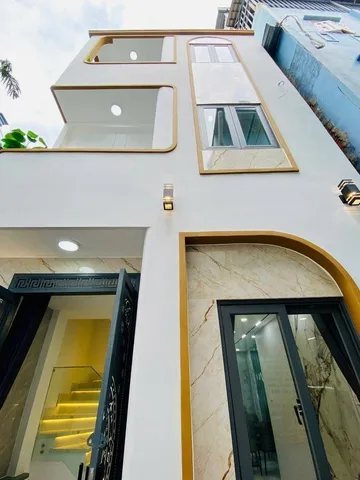 🔥 Bán gấp nhà đẹp ngay đường Lý Thường Kiệt giá chỉ 2 tỷ 350 ở Q.Tân Bình, 72m². SHR hẻm xe hơi thông🔥