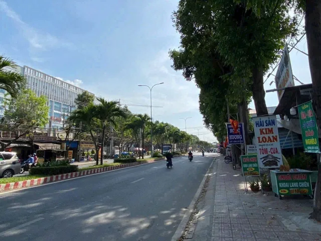 Bán nhà 160m² full thổ cư ngang 6.5m giá 6.9 tỷ tại Đường Trần Phú Phường Phước Hậu