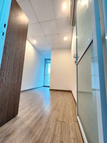 Bán gấp giá rẻ ô tô kinh doanh Ngõ Quỳnh 32m, 4 tầng, mặt tiền 4m, 8.5 tỷ Hai Bà Trưng.