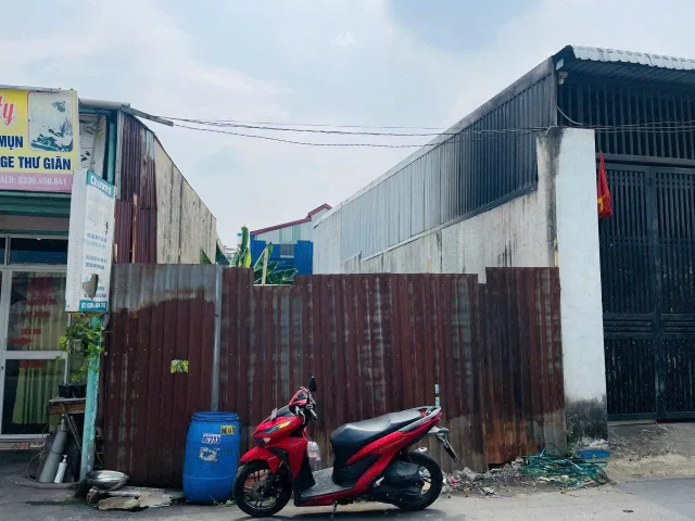 Bán đất 143.4m² có sẵn 117m² thổ cư ngang 5m giá 4.3 tỷ tại Phường Dĩ An