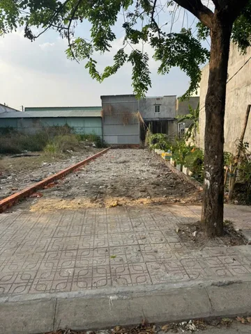 Bán đất 132.8m² có sẵn 70m² thổ cư ngang 5m giá 3.95 tỷ tại Phường Thuận Giao