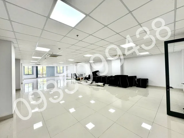 CHO THUÊ VĂN PHÒNG 200 M2 - 45 TR/THÁNG NGAY GẦN SÂN BAY, LH: 0935 999 438
