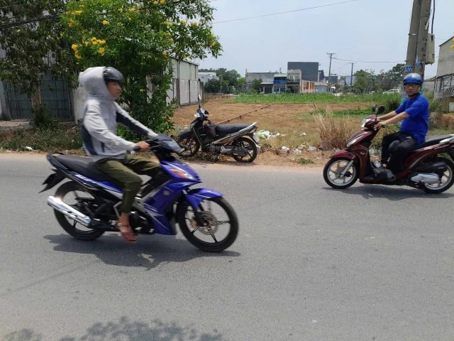 Mặt Tiền Giồng Lớn , cách uỷ ban chợ mỹ hạnh nam 300m (6x47) đường kinh doanh buôn bán mọi nghề