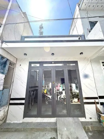 🍀  chị Trúc nhờ em bán căn nhà 150m2 ngay tại Tân Thông Hội, Củ Chi. Chị cần bán gấp với giá 780tr. nhà có sổ hồng riêng