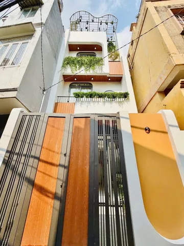 Hiếm có khó tìm nhà Trường Sa, P5 Tân Bình – 55m², xây 4 tầng, vị trí đẹp ở ngay. Giá chỉ 4 tỷ 450