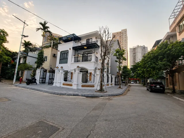 BIỆT THỰ KĐT VĂN KHÊ, HÀ ĐÔNG. 188M2 - 3 TẦNG. LÔ GÓC. KINH DOANH.