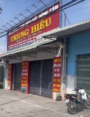 Bán nhà mặt tiền đường DT- 741 phường Hòa Lợi thành phố Hồ Chí Minh