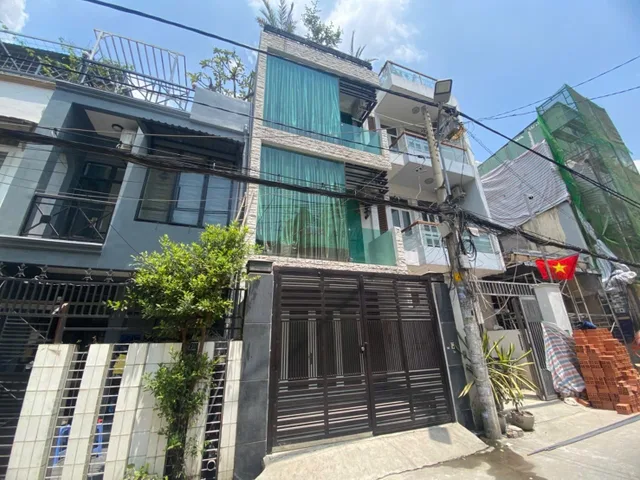 Bùi Đình Tuý, xe hơi ngủ nhà, 4 tầng phong cách, hẻm xe tải cực an ninh, nhà đẹp giá tốt!
