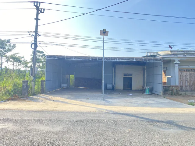 Bán nhà 1378m² có sẵn 300m² thổ cư ngang 23m giá 4.14 tỷ tại Xã Nam Đà