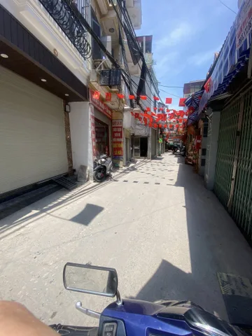BÁN TÒA NHÀ CHDV  ĐƯỜNG ĐỊNH CÔNG HẠ. 6 TẦNG. THANG MÁY. 15 PHÒNG KHÉP KÍN.