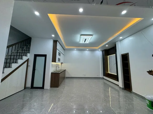 🔥 CẦU GIẤY – MẶT NGÕ KINH DOANH – Ô TÔ ĐỖ CỬA – GIÁ TỐT 🔥