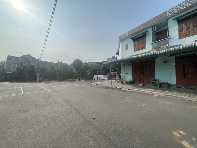 Cần tiền bán nhà nguyên căn