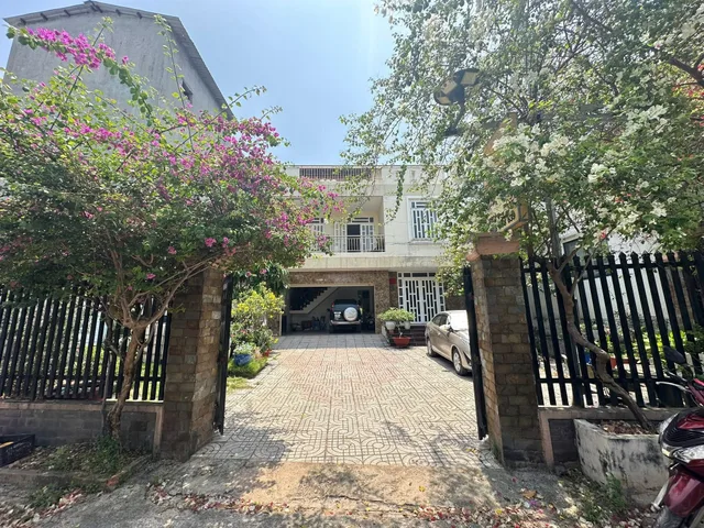 Nhà vườn 311m2 thổ cư 100m2