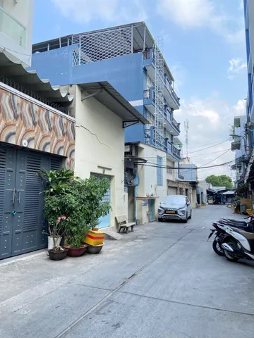 HẺM OTO NGUYỄN TRÃI Q.5 - KHU VIP PHỐ THỜI TRANG - NGANG HIẾM 7M - Chỉ 8. x Tỷ