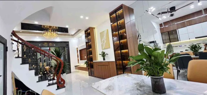 Bán nhà Định Công Thượng – Giá 9.6 tỷ – DT 40m² x 4 tầng – MT 4.5m – nhà đẹp, full nội thất, ở ngay