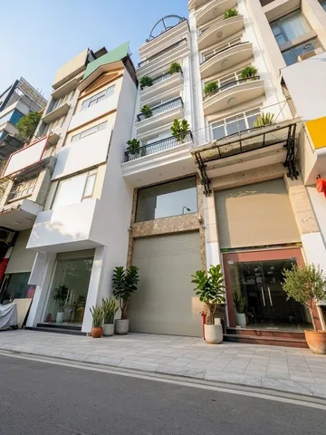 Tòa nhà mặt phố  Nguyễn Xiển 💥 Vỉa hè 10m, 2 mặt đường kinh doanh đỉnh – 100m2 x 8 tầng thang máy giá đầu tư