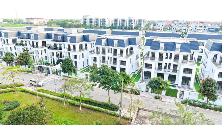 Căn biệt thự duy nhất mặt đường 24m - 375m2 mặt tiền 15m trục chính - 32,3 tỷ