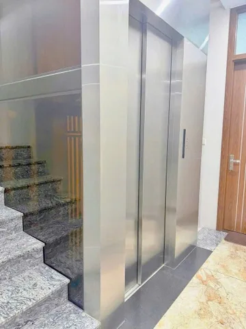 Bán nhà 80m² full thổ cư ngang 5m giá 40 tỷ tại Đường Hoàng Cầu Phường Ô Chợ Dừa