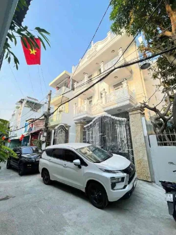 Bán nhà 165m²  8.5×20m² giá 32.9 tỷ Phường Bình Lợi Trung