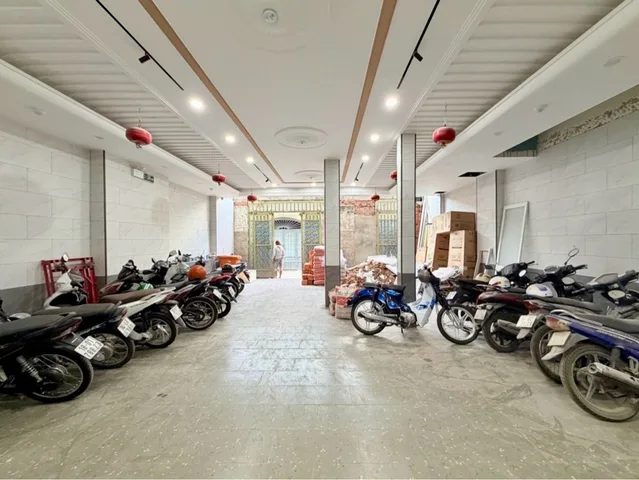 Bán nhà 192m²  8×25m² giá 29.5 Phường Tân Sơn
