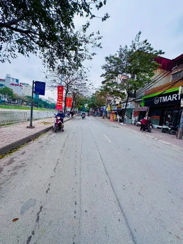 BÁN NHÀ MẶT PHỐ KHƯƠNG ĐINH. 130M2 - 6 TẦNG. KINH DOANH. VỈA HÈ RỘNG.