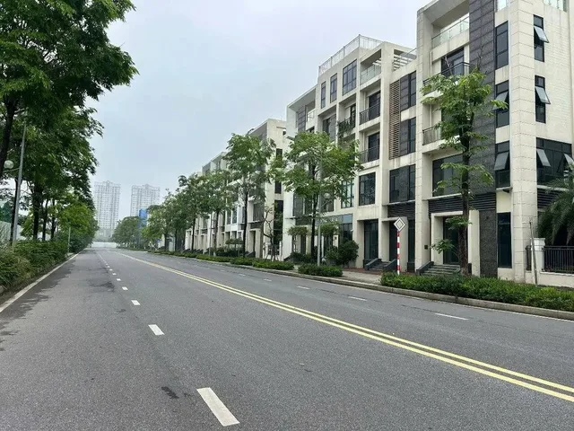🔥 BIỆT THỰ STARLAKE TÂY HÔ-ĐẲNG CẤP- THƯỢNG LƯU-150M -MẶT TIỀN 7.5M –150 TỶ THANG MÁY NHẬP KHẨU - 2 MẶT ĐƯỜNG TO TRƯỚC SAU – KINH DOANH ĐỈNH 🔥