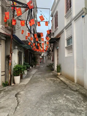Bán nhà lô góc, oto đỗ cửa tại 116 Nguyễn Bỉnh Khiêm gần đại học Y