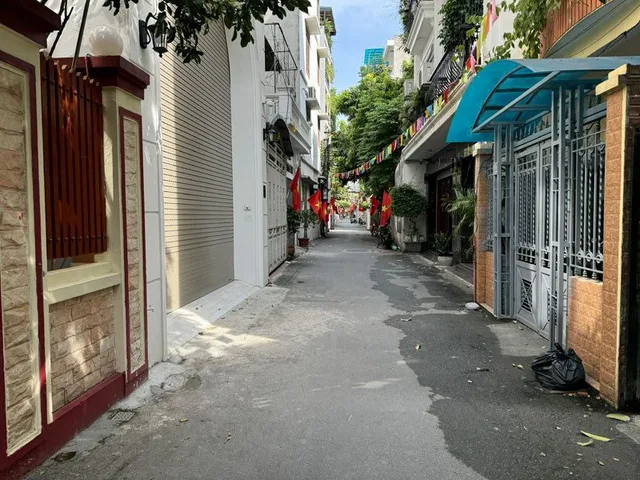 Chính chủ bán 74,1m2 đất trong ngõ 135 Hoàng Như Tiếp. Ngày gần hồ và ngõ 111 Lâm Hạ