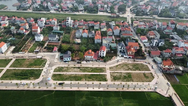 Hottttt!!! Lô đất đấu giá Hoàng Kim diện tích 87,3m2. Giá trúng 47,36 triệu/m2 không chênh