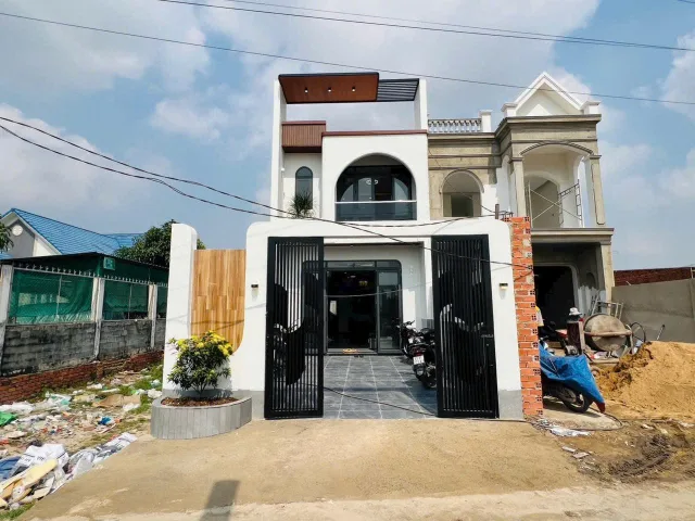 Bán nhà mới xây gần bệnh viện Hàn Quốc đường Giồng Lớn, DT 5x33m có sân vườn