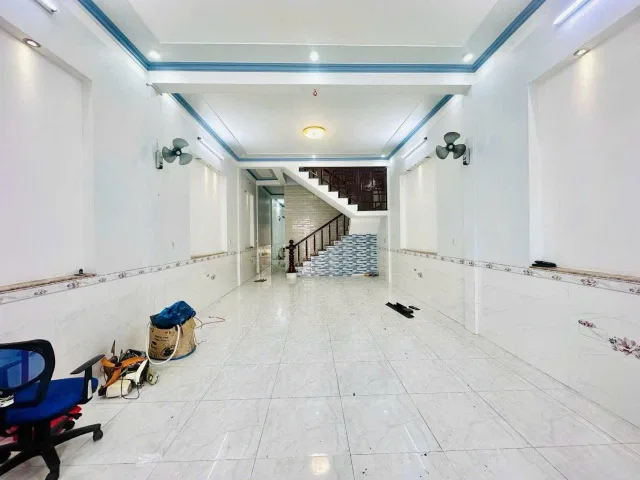 Bán nhà 124.9m² full thổ cư ngang 5m giá 4.2 tỷ tại Đường Đỗ Trọng Văn Phường Bình Thủy
