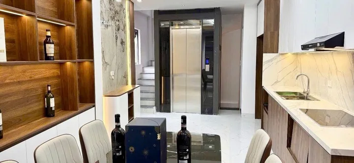 SIÊU PHẨM ĐỐNG ĐA-LÔ GÓC THOÁNG-6 TÂNG-NỘI THẤT THANG MÁY XỊN MỊN