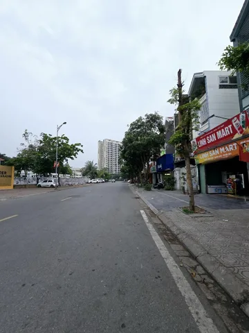 BÁN ĐẤT PHÂN LÔ VIỆT HƯNG 90M2- MT 6M- VỈA HÈ- Ô TÔ TRÁNH- HƠN 16 TỶ
