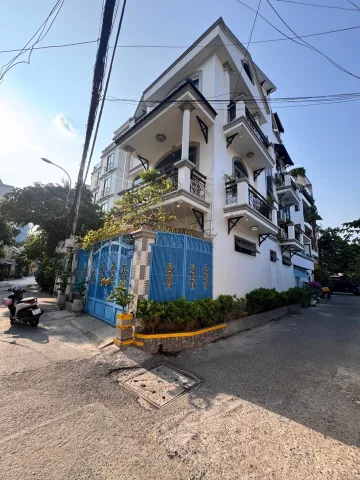 Nhà bán nguyễn cửu vân, p17 bình thạnh lô góc đẹp