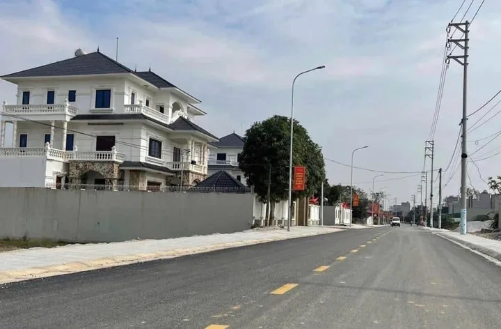 Bán đất 132m² full thổ cư ngang 6m giá 1.3 tỷ tại Phường Đông Quang