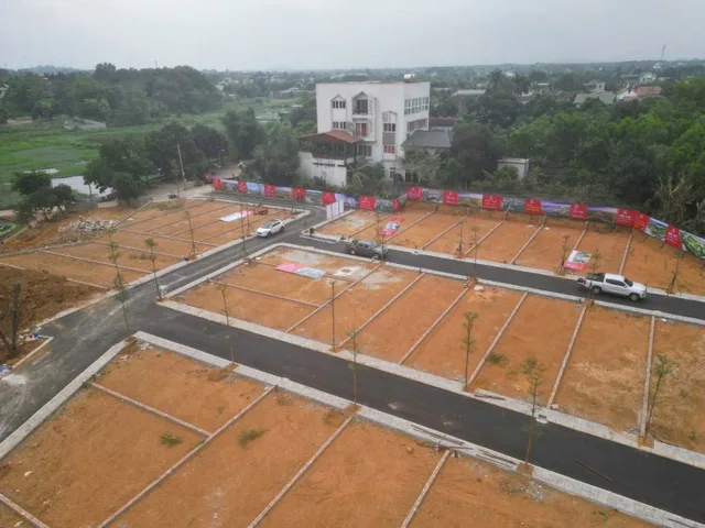 SUẤT NGOẠI GIAO LÔ ĐẤT 2 MẶT TIỀN PHÁP LÝ CHUẨN – SẴN SỔ ĐỎ - SÁT VÁCH KHU ĐẤU GIÁ ĐỒNG MÔ